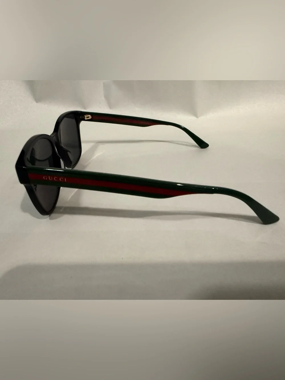Classic Gucci Unisex Sunglasses Pre-owned Great Condition No Case